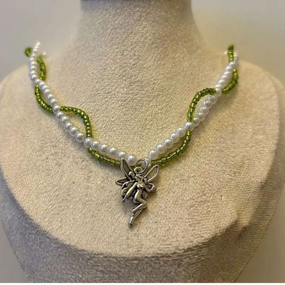 Intertwined vine fairy necklace